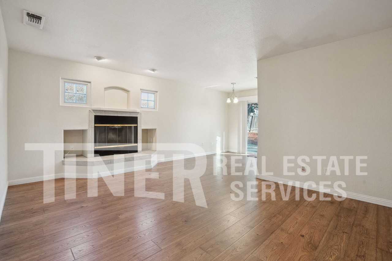 8142 Molokai Way - Photo 2 of 18