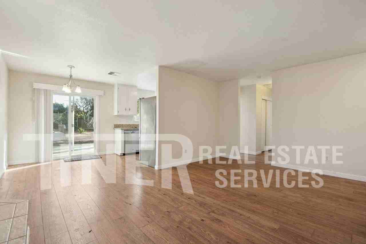 8142 Molokai Way - Photo 3 of 18