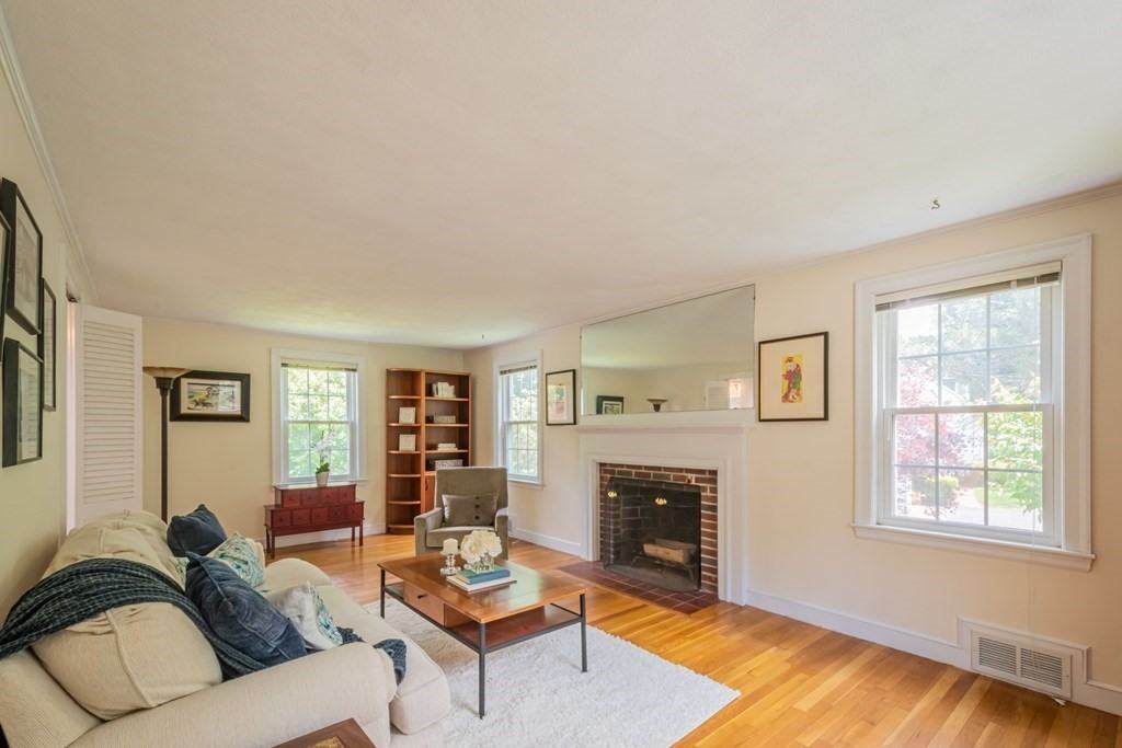 112 Burlington St #NA - Photo 3 of 18