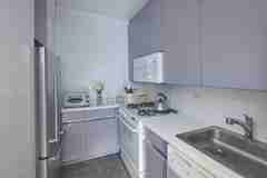 300 E 85th St #203 - Photo 3 of 4