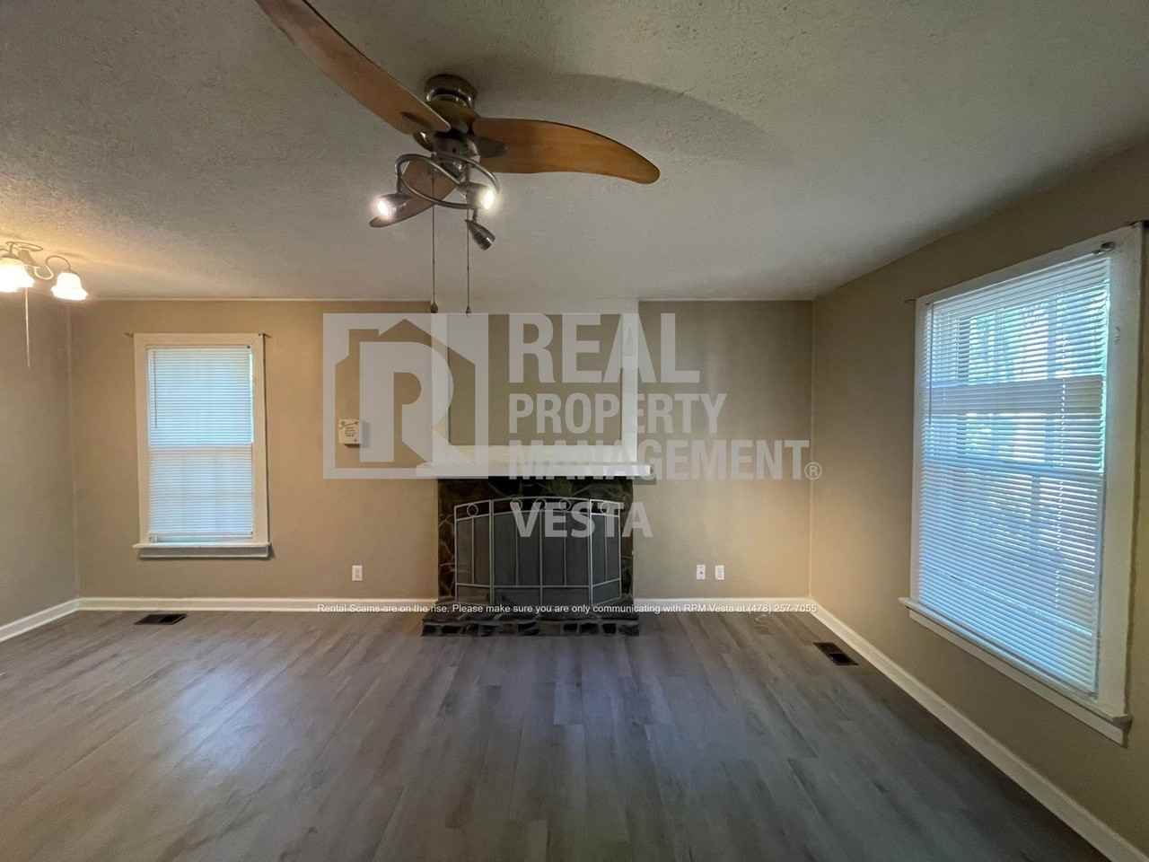 249 Jefferson Park Dr - Photo 2 of 18