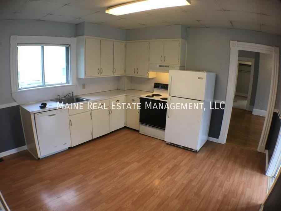 192 Forest Ave #1 - Photo 2 of 16