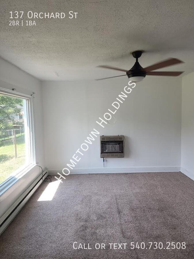 137 Orchard St - Photo 3 of 11