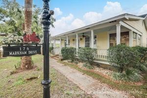 featured image of 176 Markham Dr