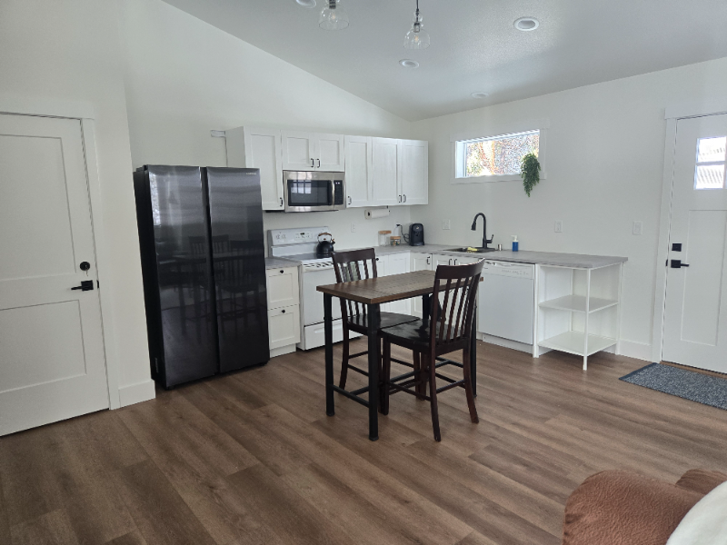 20512 Whitstone Cir - Photo 3 of 12