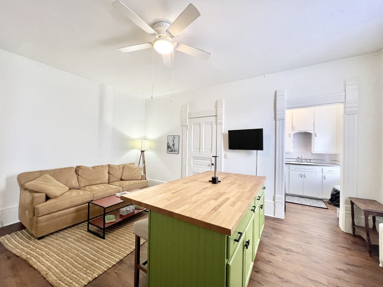 420 North Jackson Street - Photo 3 of 10