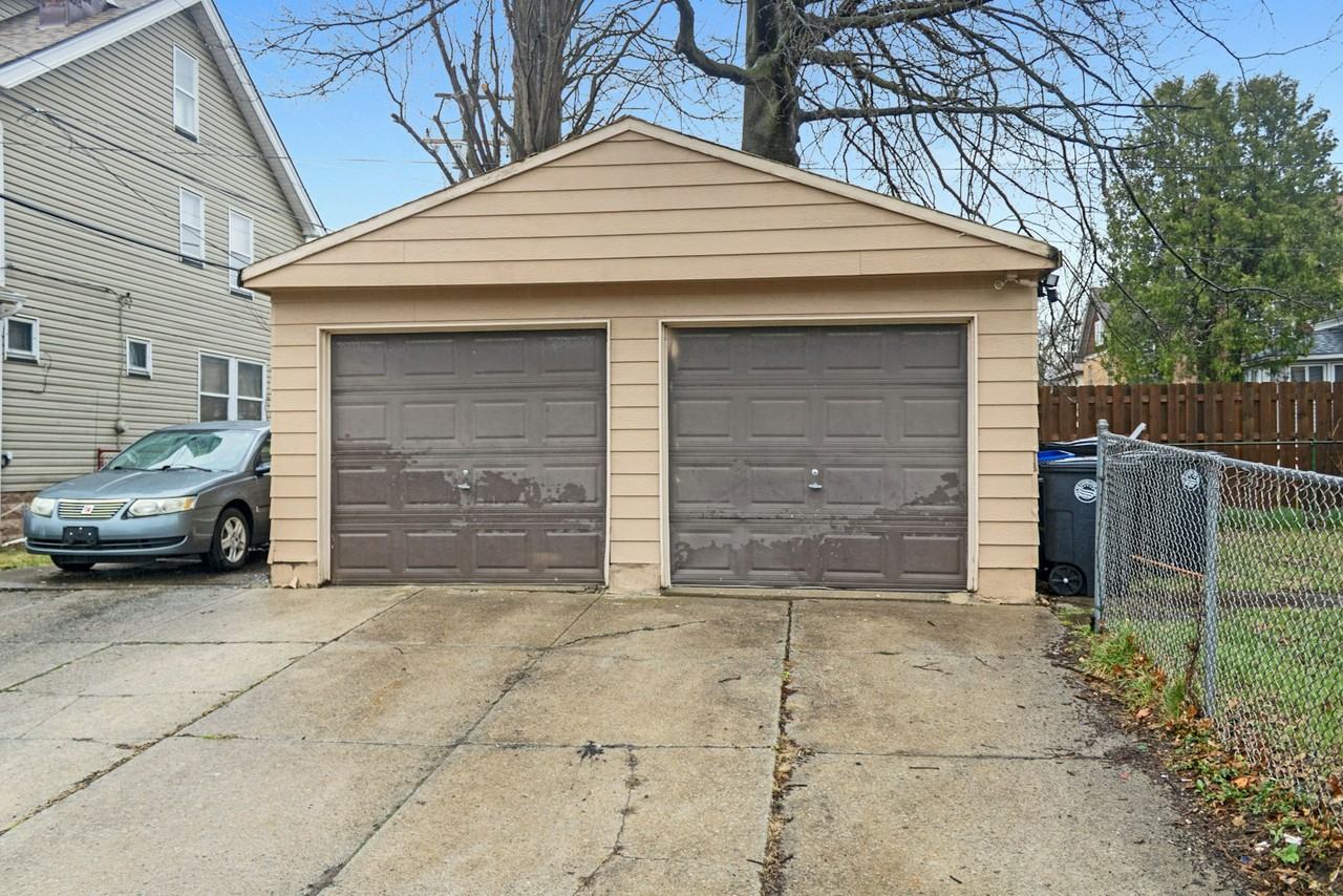 4246 Martin Luther King Junior Drive, Unit Up - Photo 2 of 15