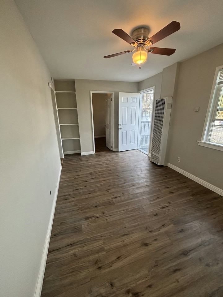 365 North Phillips Street, Unit 365 - Photo 4 of 14