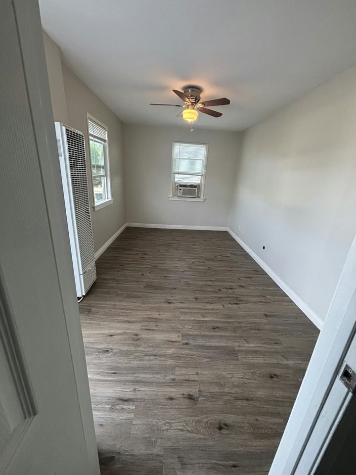 365 North Phillips Street, Unit 365 - Photo 5 of 14