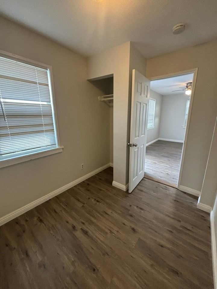 365 North Phillips Street, Unit 365 - Photo 6 of 14