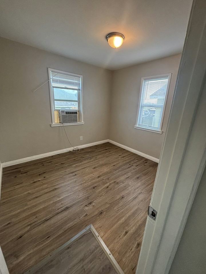 365 North Phillips Street, Unit 365 - Photo 7 of 14