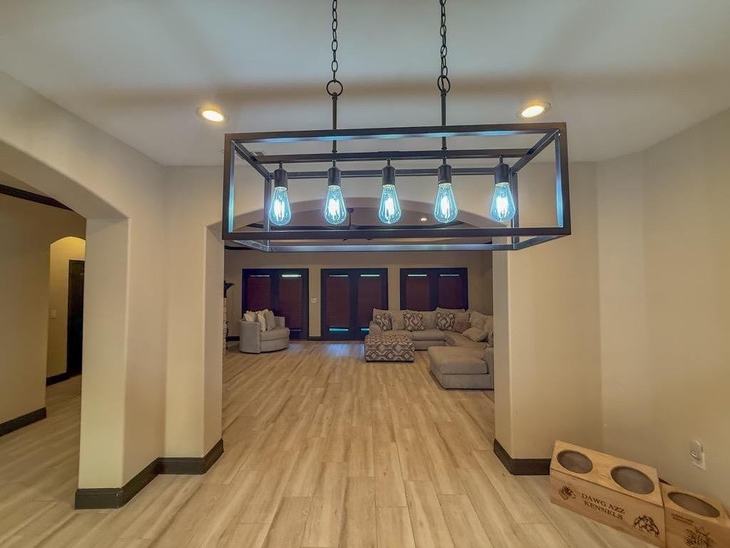 406 Bulldog Drive - Photo 4 of 28