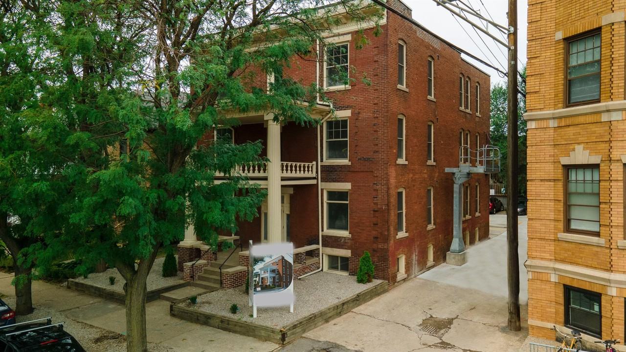 632 Prentis Street - Photo 2 of 27