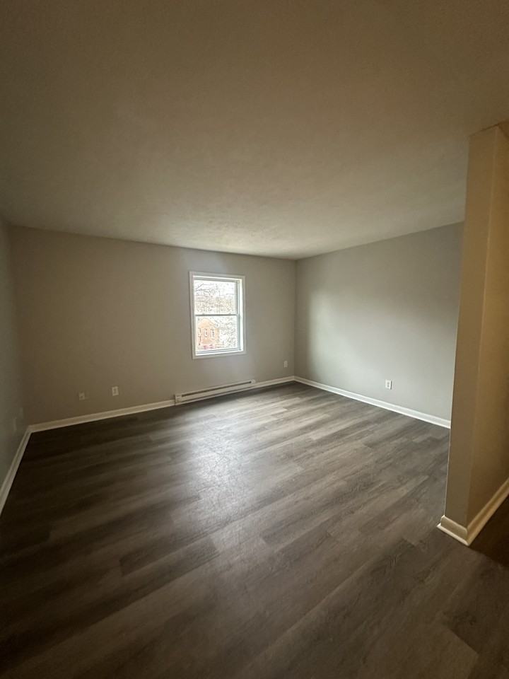 Bellview - Photo 3 of 19