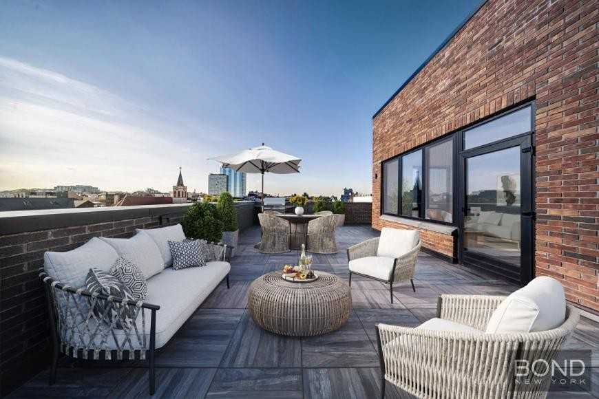 865 Rogers Avenue - Photo 4 of 5