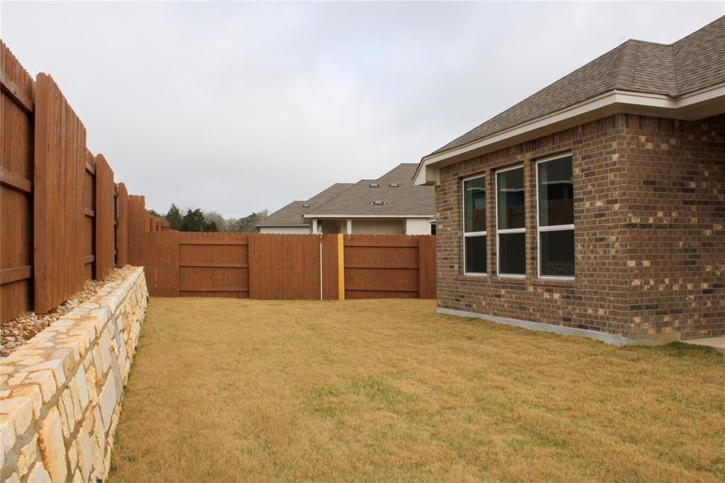 126 Cibolo Creek Loop - Photo 2 of 29