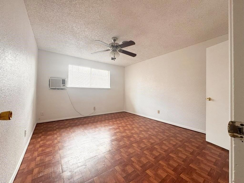 106 Logan Drive - Photo 7 of 13