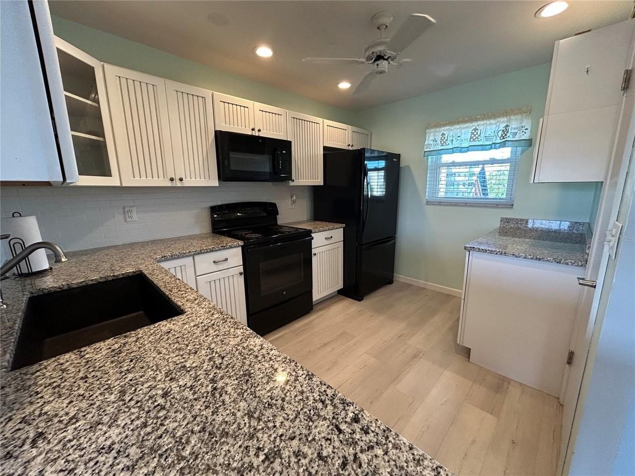 4080 Ironwood Cir #306C - Photo 2 of 16