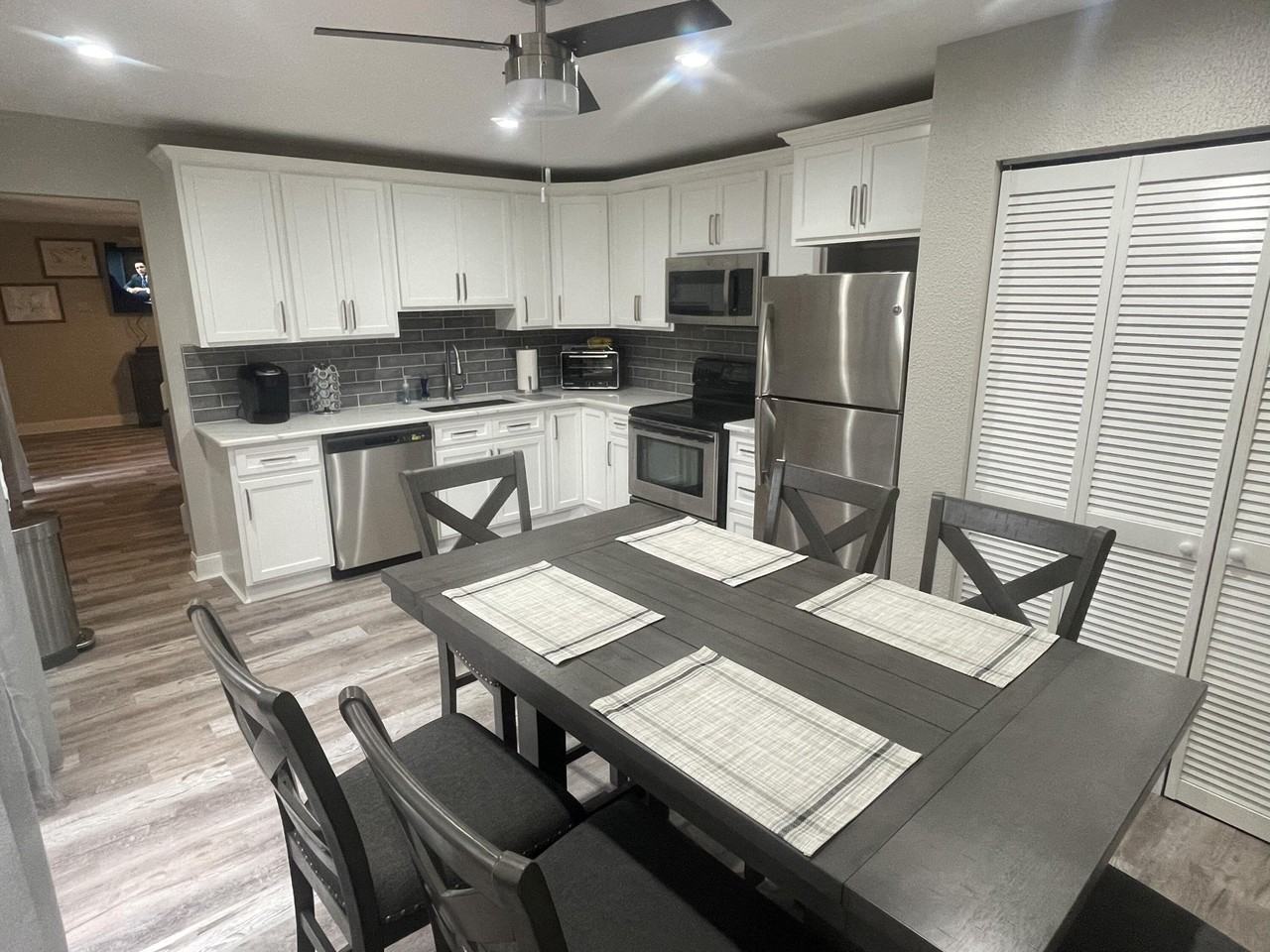 363 Prestwick Cir #4 - Photo 3 of 15