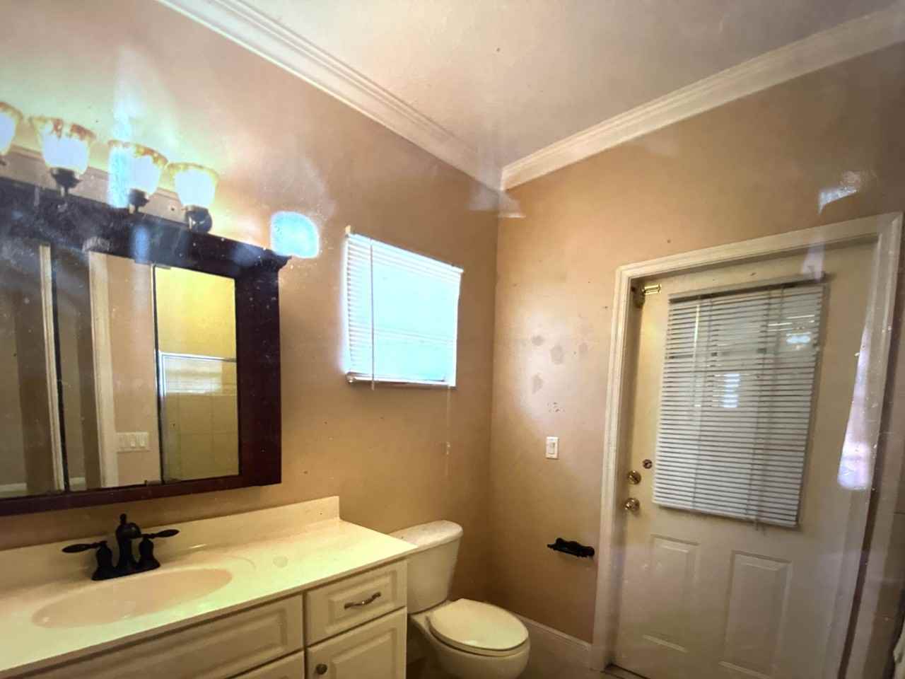 8698 Banyan Boulevard - Photo 4 of 38