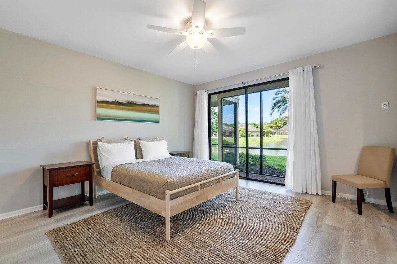 11842 Pebblewood Dr #102 - Photo 2 of 16