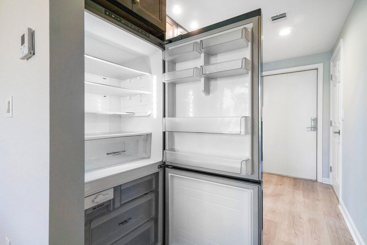 11842 Pebblewood Dr #102 - Photo 5 of 16