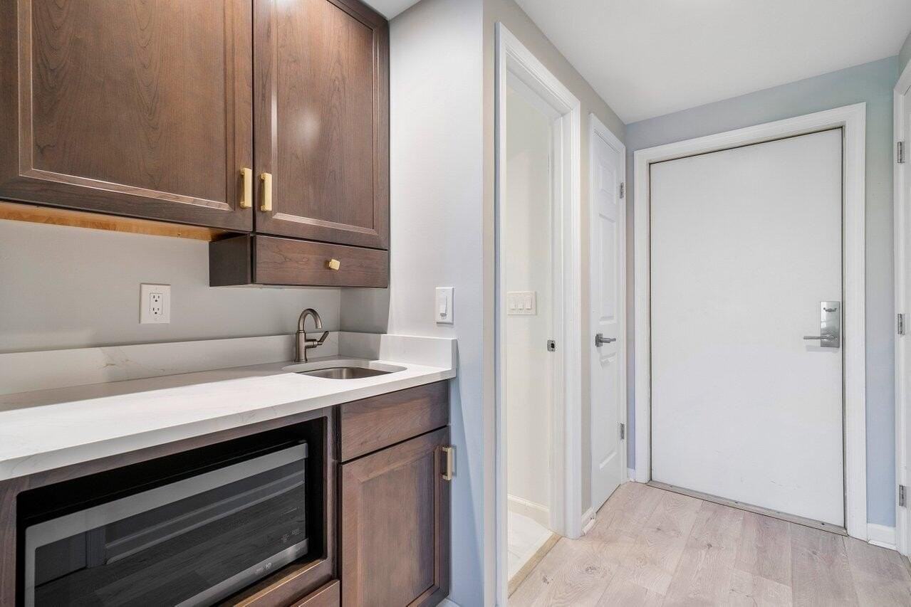 11842 Pebblewood Dr #102 - Photo 6 of 16