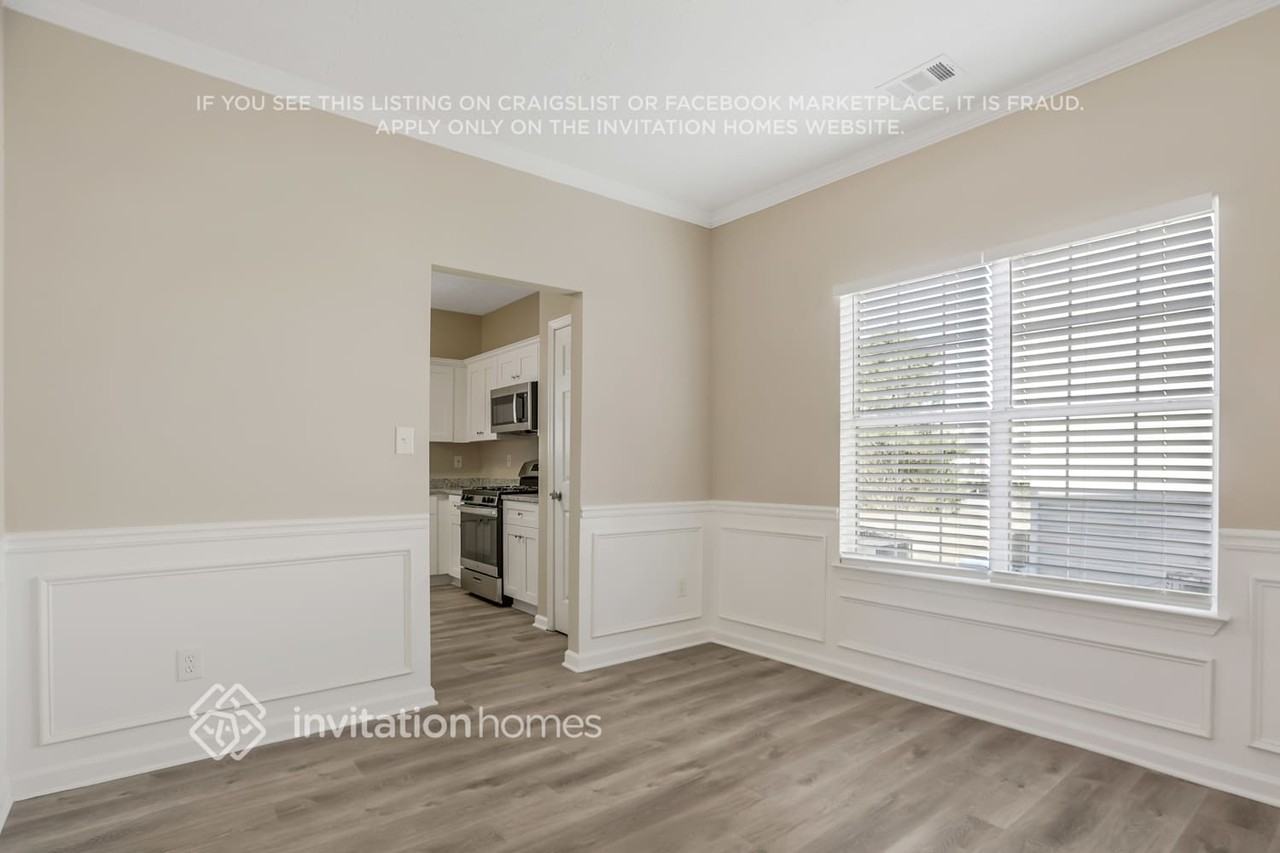 958 Ashton Oak Cir - Photo 6 of 17