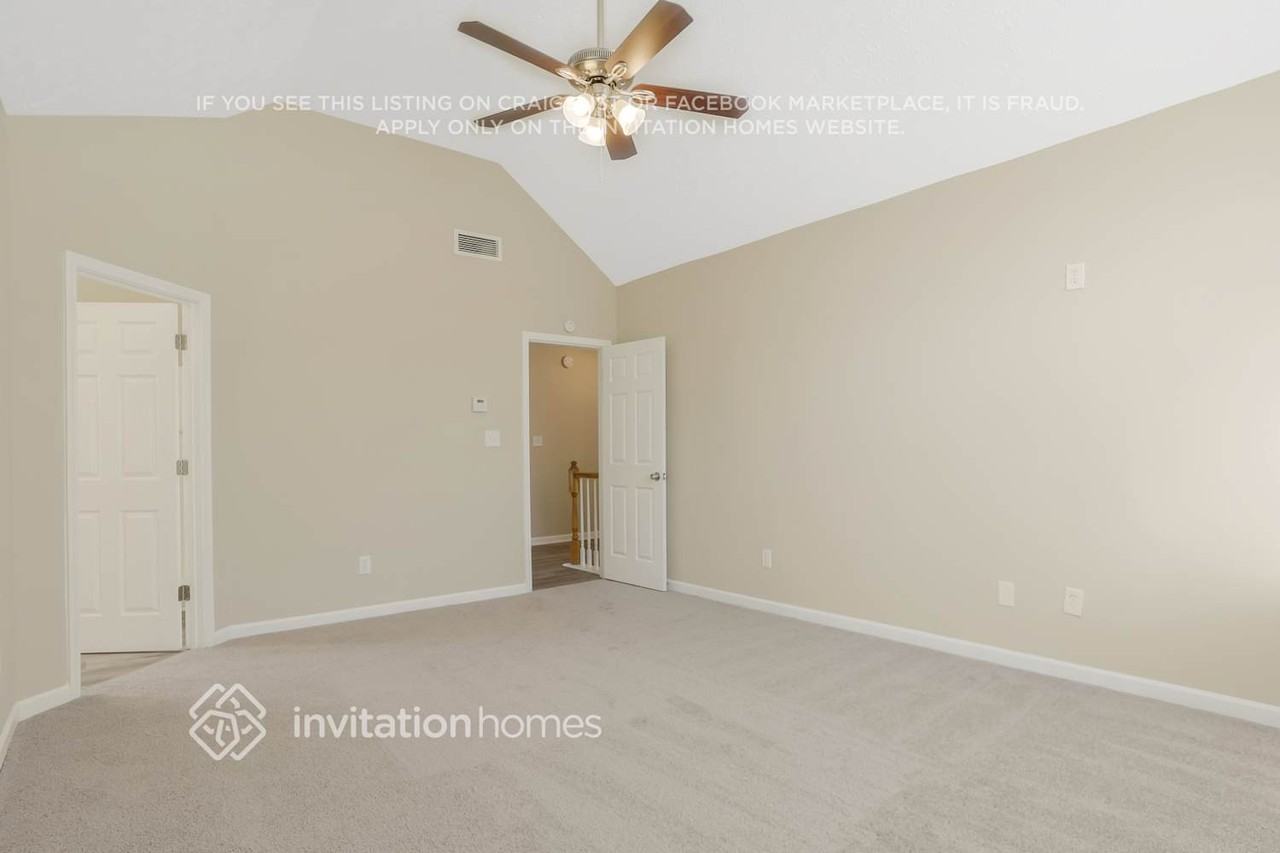 958 Ashton Oak Cir - Photo 7 of 17