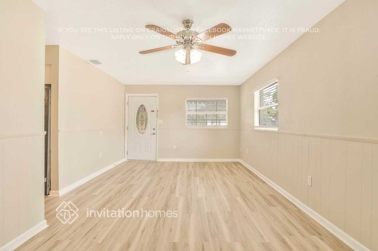 613 Ridgefield Ave - Photo 3 of 19