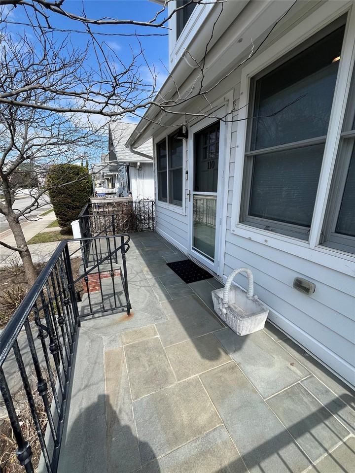 110 Coronado St - Photo 2 of 24