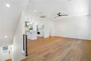 featured image of 619 Sw 7th St