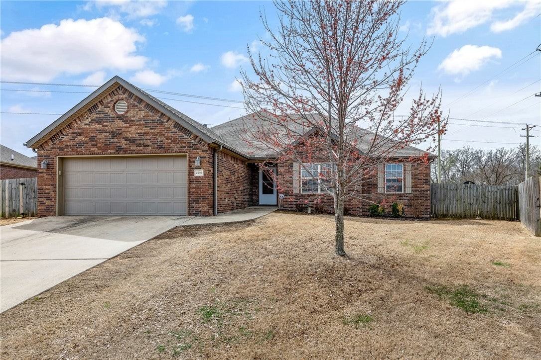 2907 Sw Tanglewood Ave - Photo 2 of 25