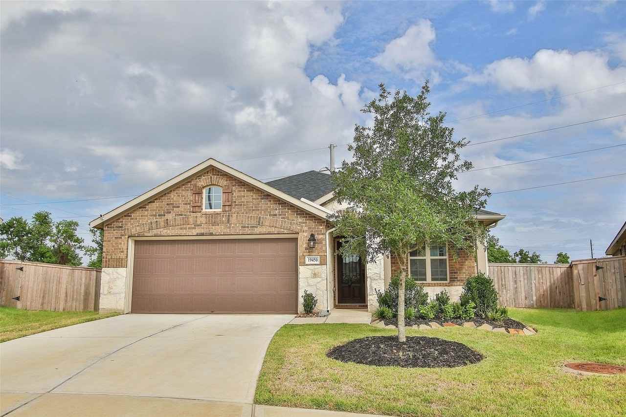 19450 Tobiano Park Dr - Photo 3 of 30