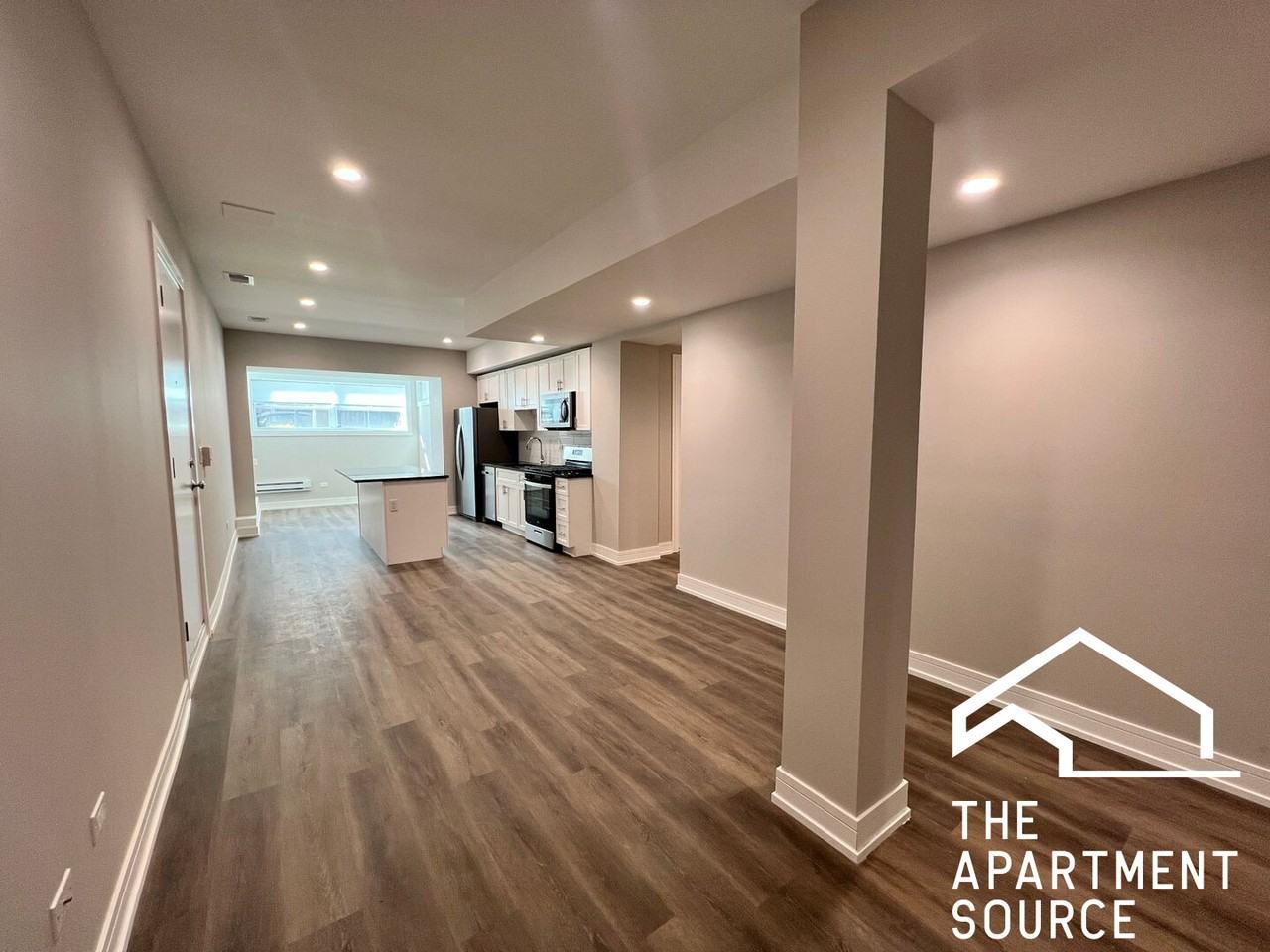 706 W Grace St #GDN - Photo 3 of 10