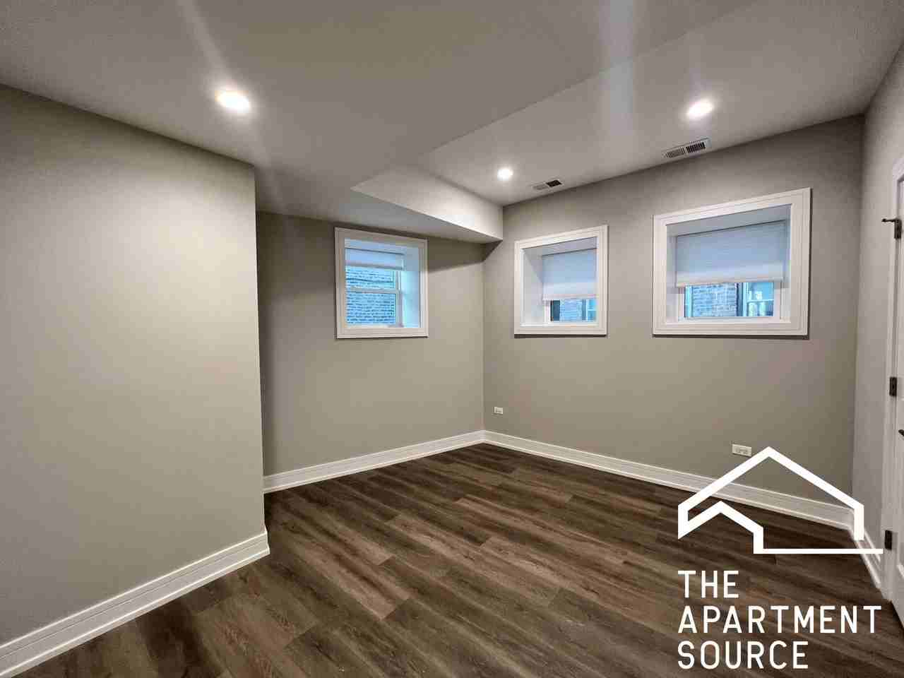 706 W Grace St #GDN - Photo 6 of 10