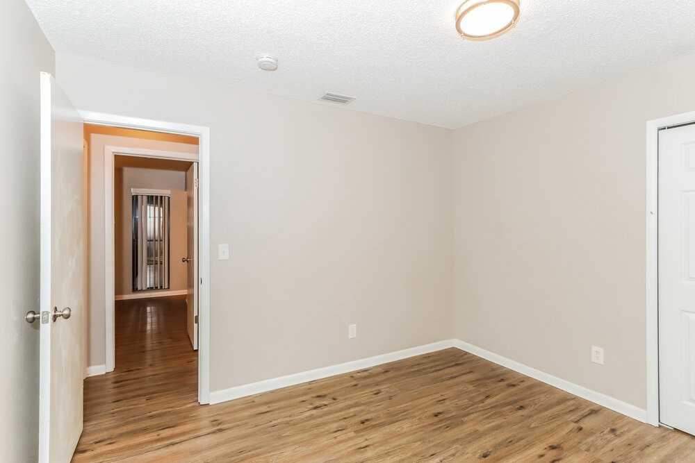7815 Capwood Ave - Photo 5 of 16
