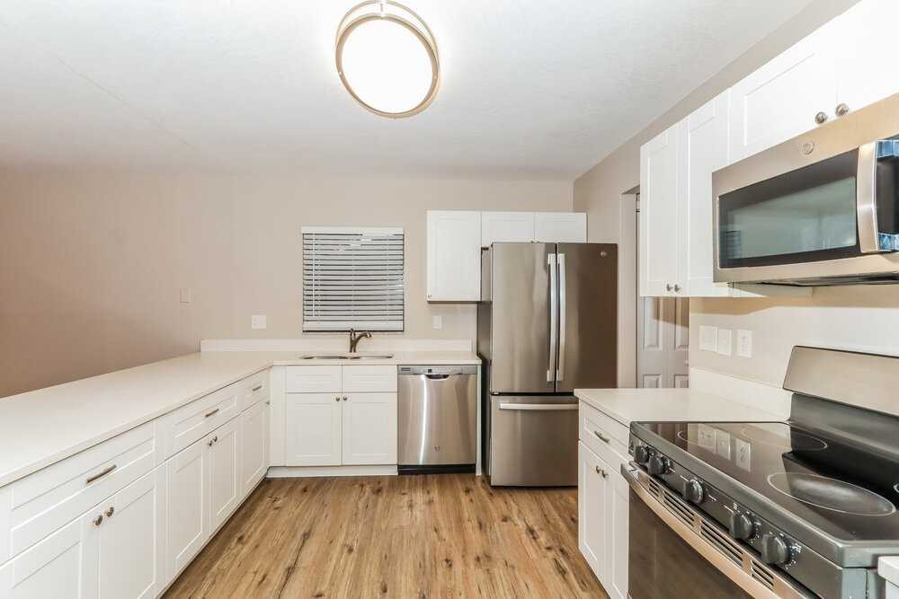 7815 Capwood Ave - Photo 7 of 16