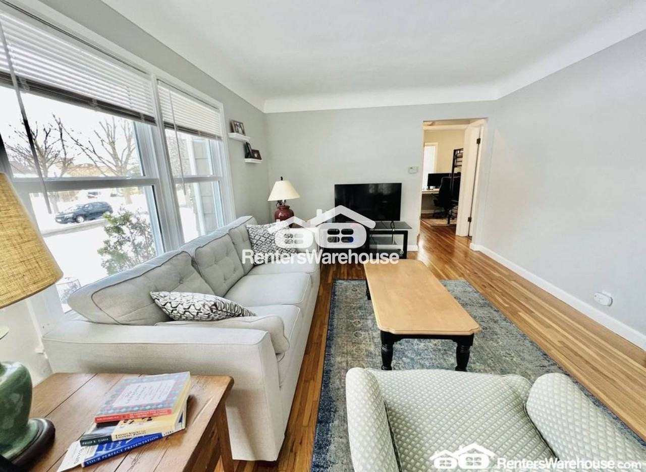 954 Wilder St S - Photo 3 of 20