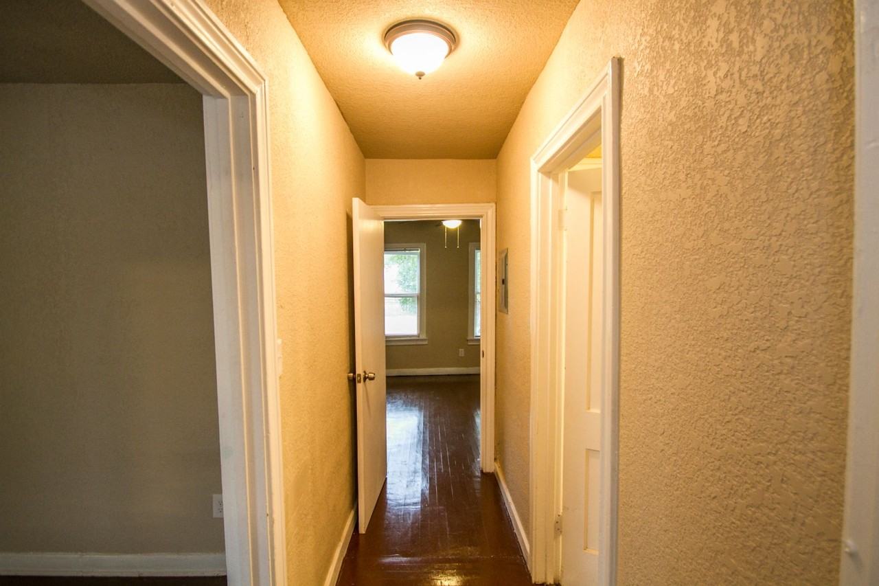 930 Poinsettia - Photo 2 of 19