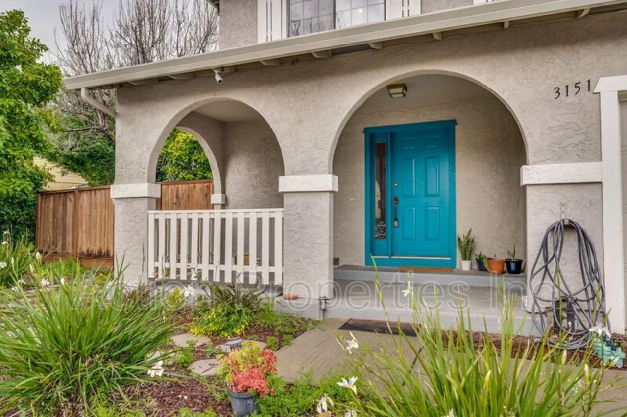 3151 Corby Dr - Photo 2 of 43