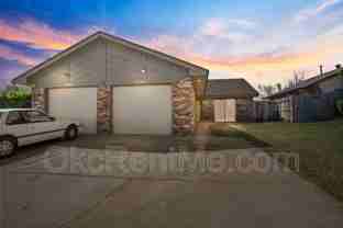 7010 Woodlake Dr - Photo 1 of 1