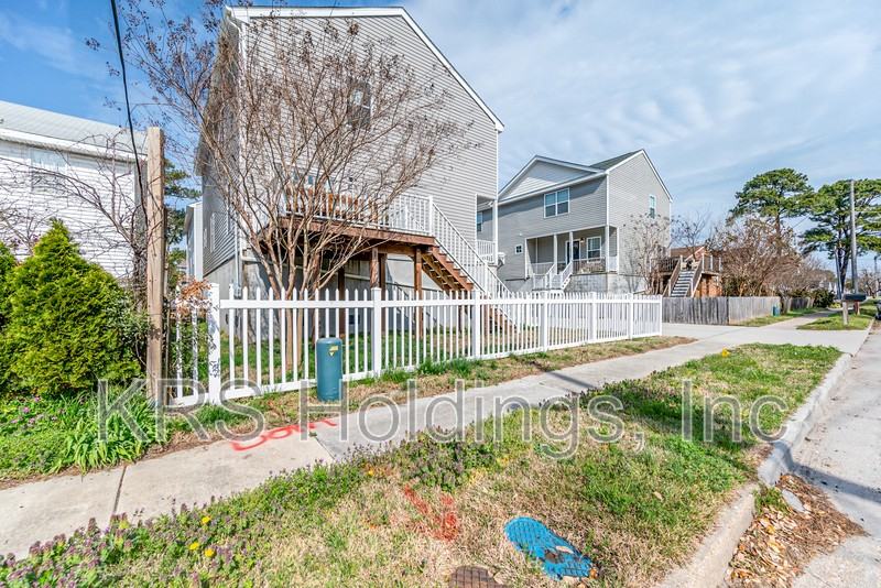 9553 14th Bay St - Photo 4 of 50