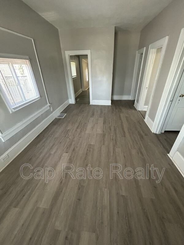 1056 Olmstead Ave - Photo 3 of 10