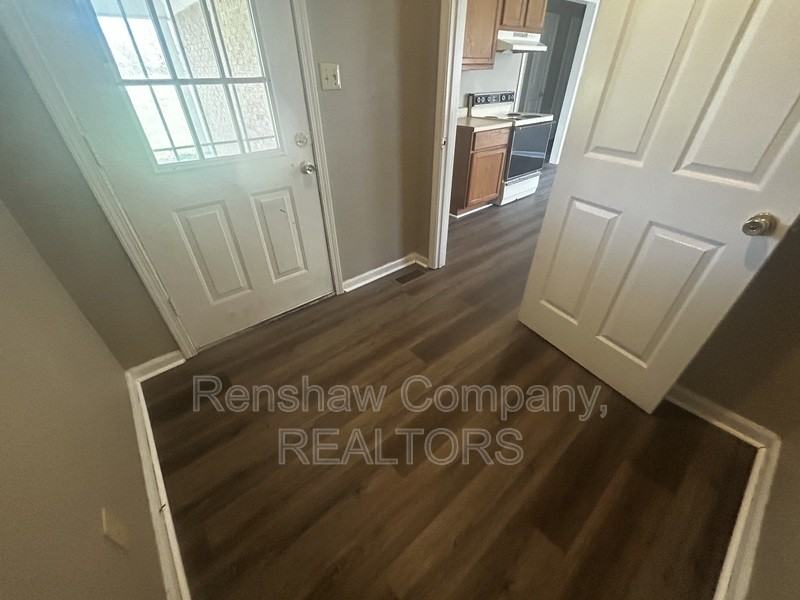12 Darnell Rd - Photo 2 of 15