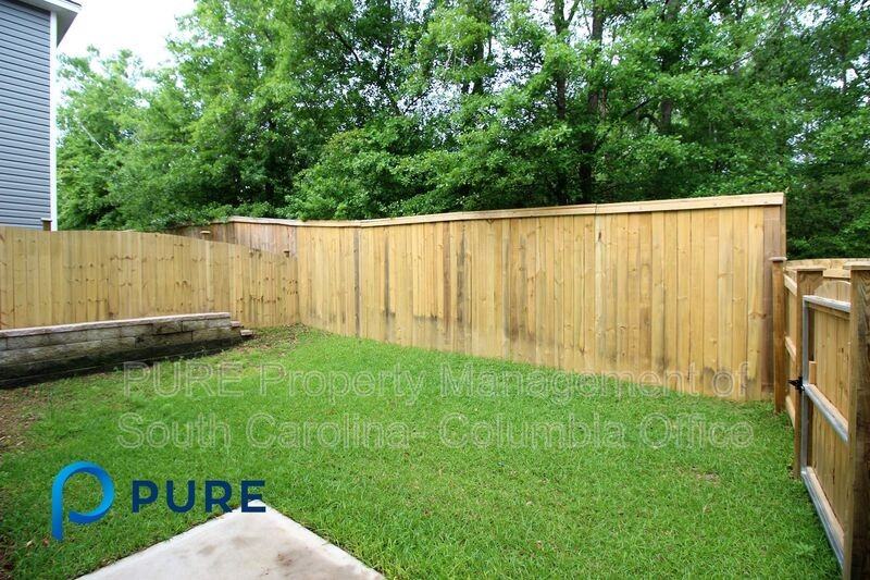 633 Dawsons Park Way - Photo 3 of 35