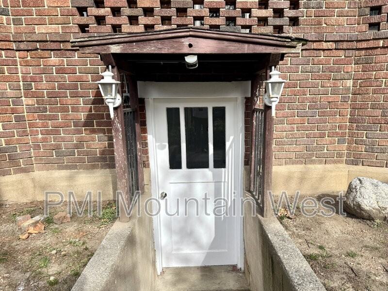 163 Se #3 - Photo 2 of 17