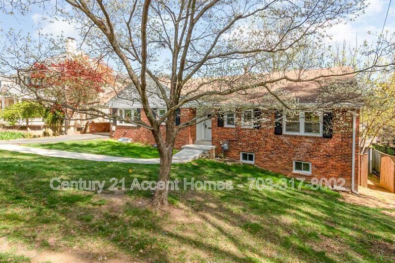 4540 26th St N - Photo 2 of 35