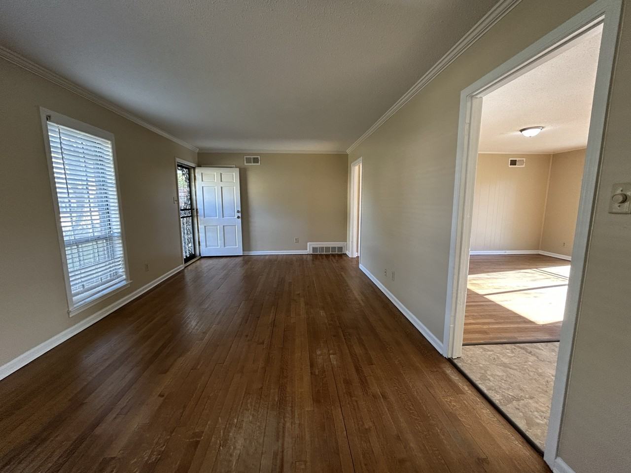 3201 Longacre Cv - Photo 3 of 17