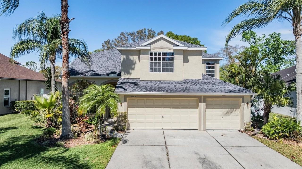 22819 Eagles Watch Dr - Photo 2 of 37